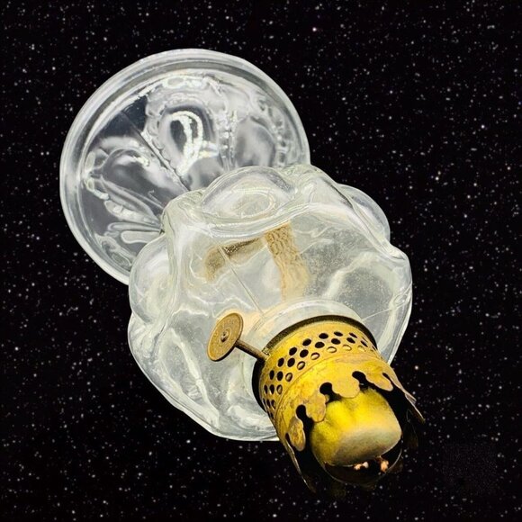 Vintage Art Glass Bulls Eye Clear Oil Lamp 7”T 3.5”W - Picture 3 of 7